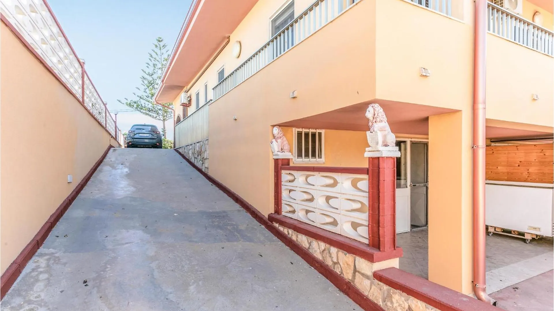 4 Bedroom Awesome Home In Santa Maria Del Focall Santa Maria Del Focallo Holiday home