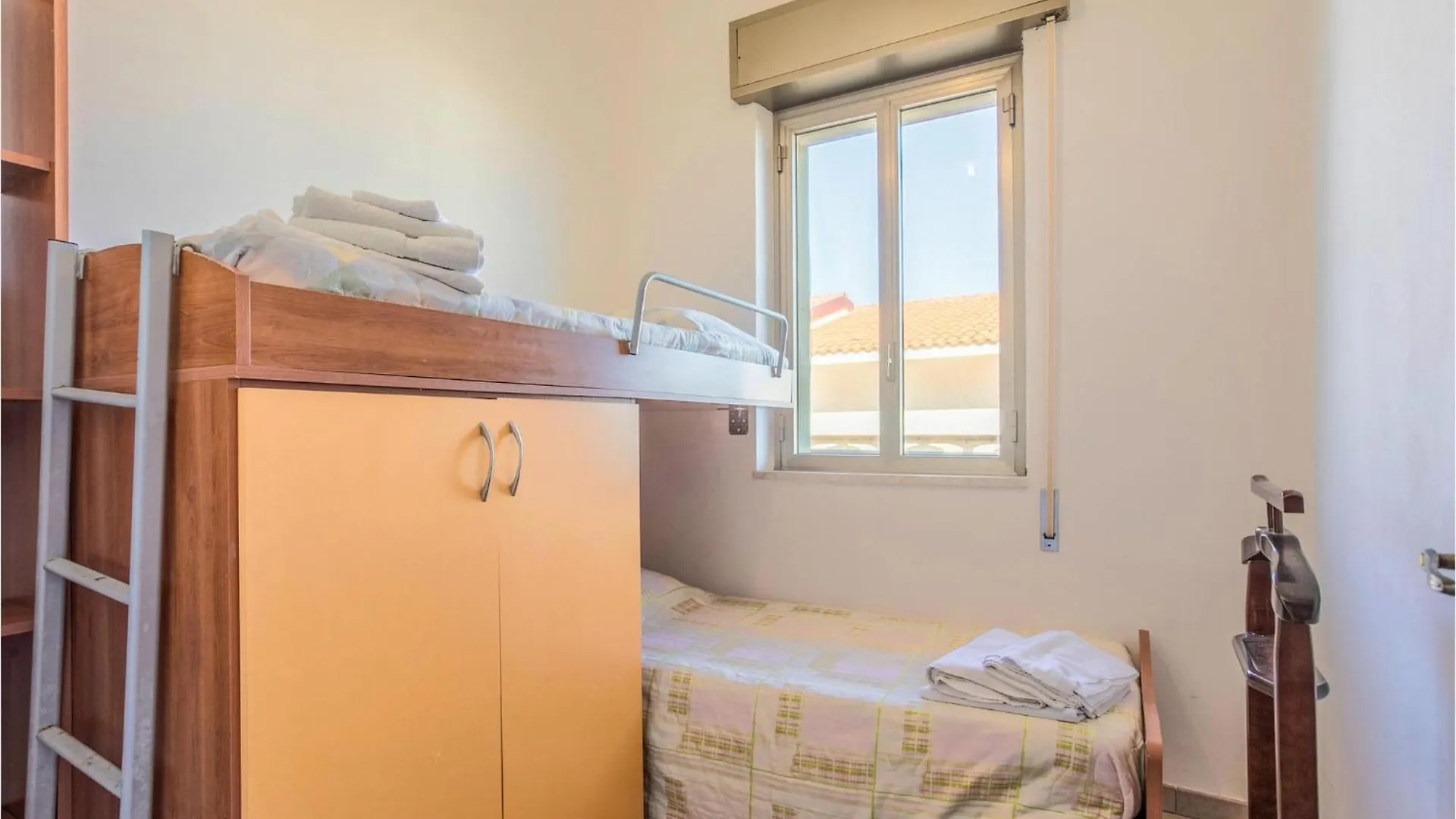 4 Bedroom Awesome Home In Santa Maria Del Focall Santa Maria Del Focallo 0*,